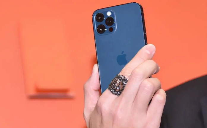 潮南苹果手机维修分享iPhone12系列重启方法教程 